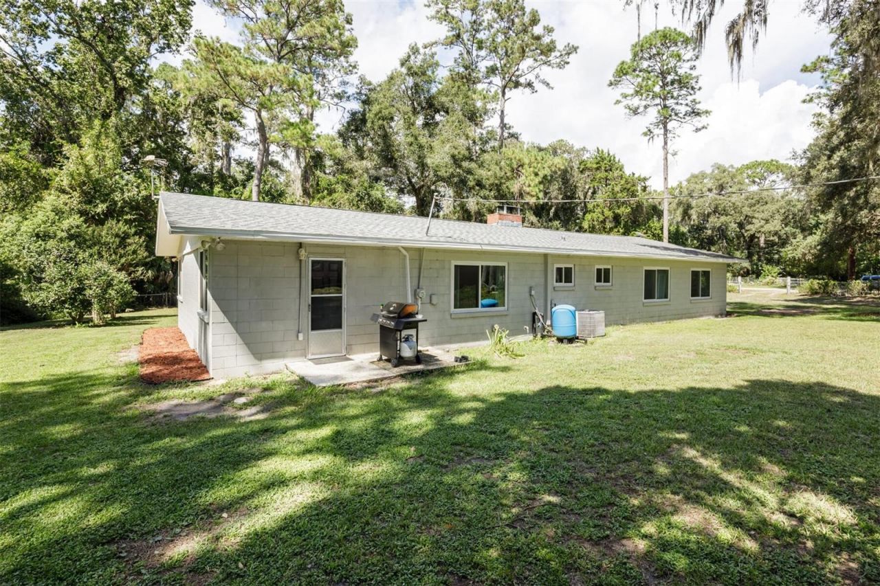 7505 SE 161st Terrace, Hawthorne, FL 32640 Photo