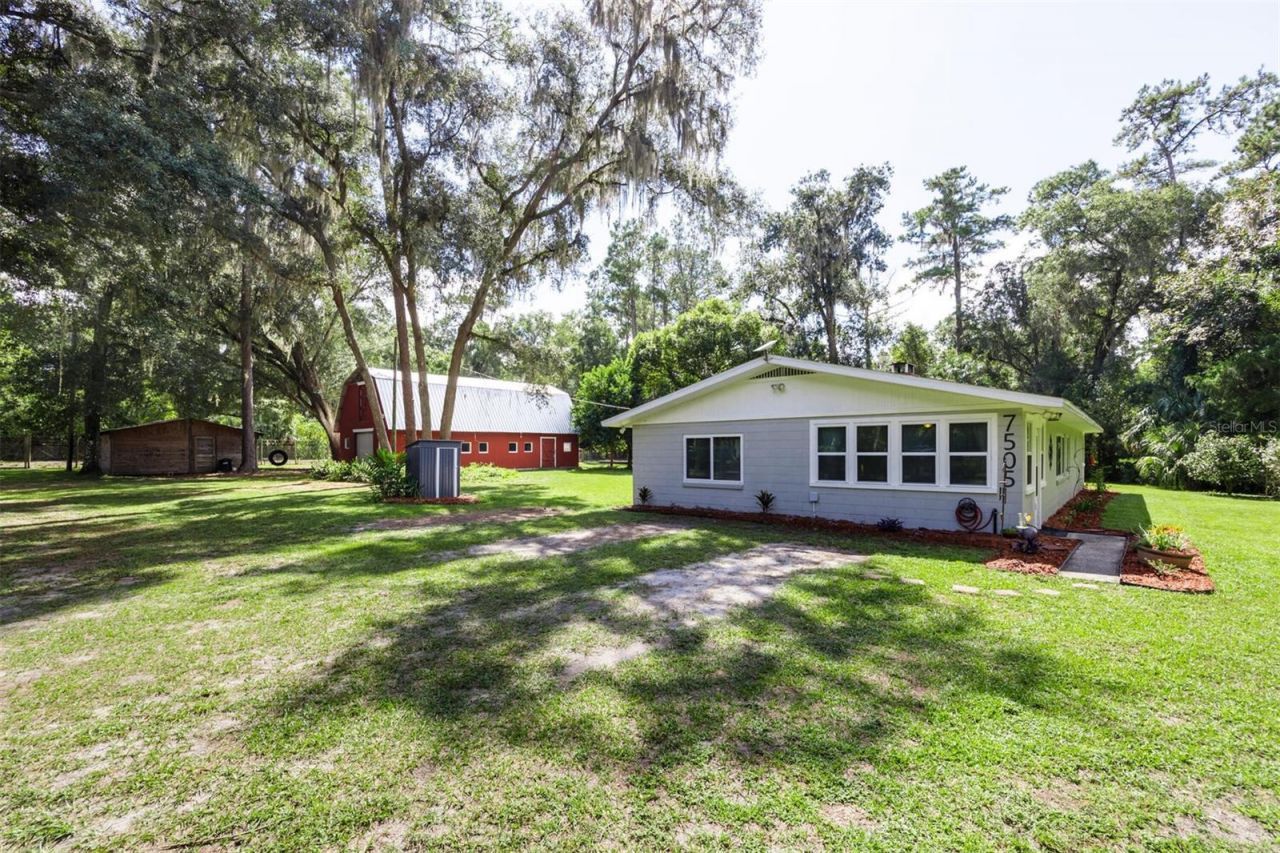 7505 SE 161st Terrace, Hawthorne, FL 32640 Photo