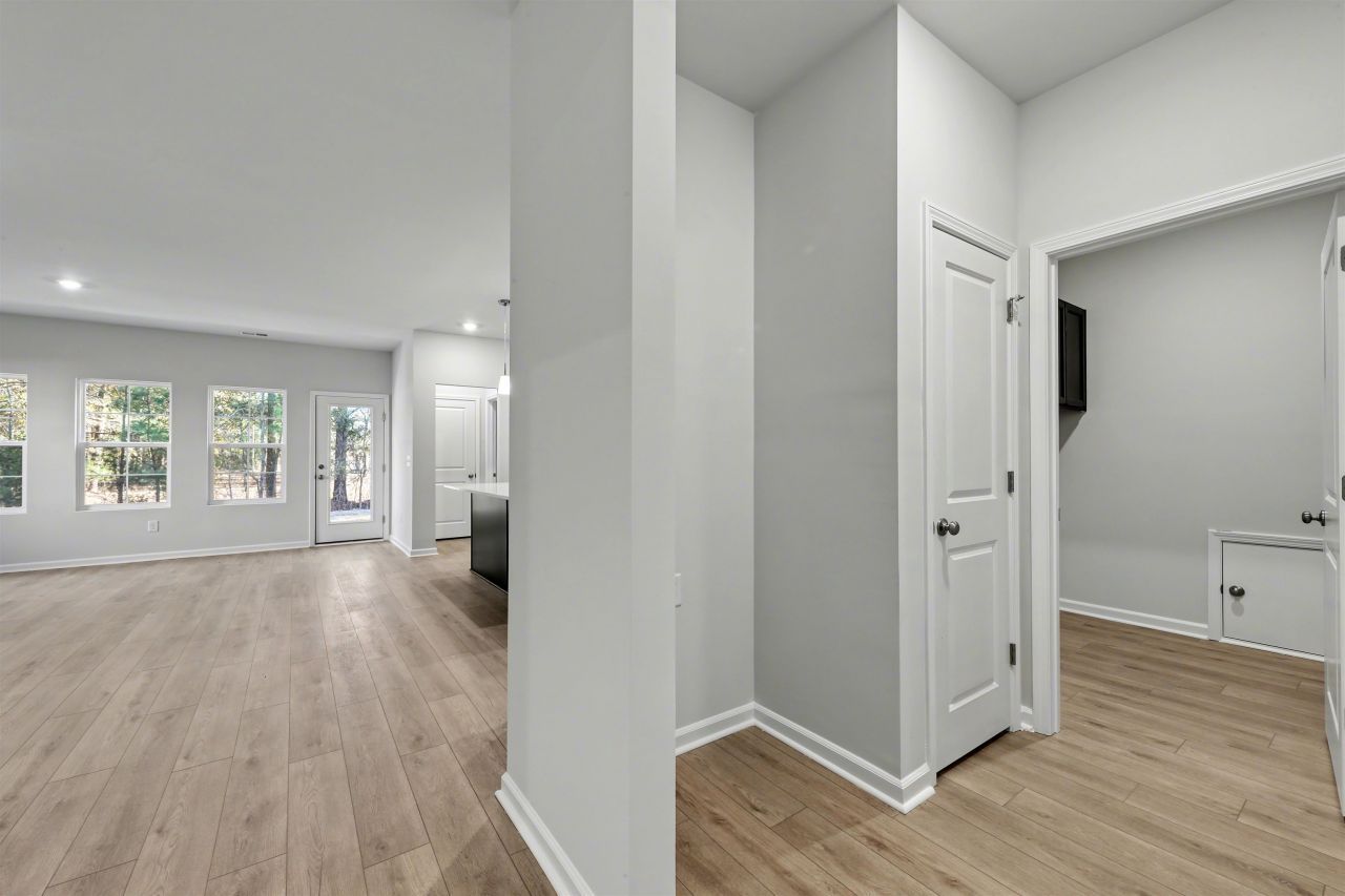 3424 Logan St. Photo 11