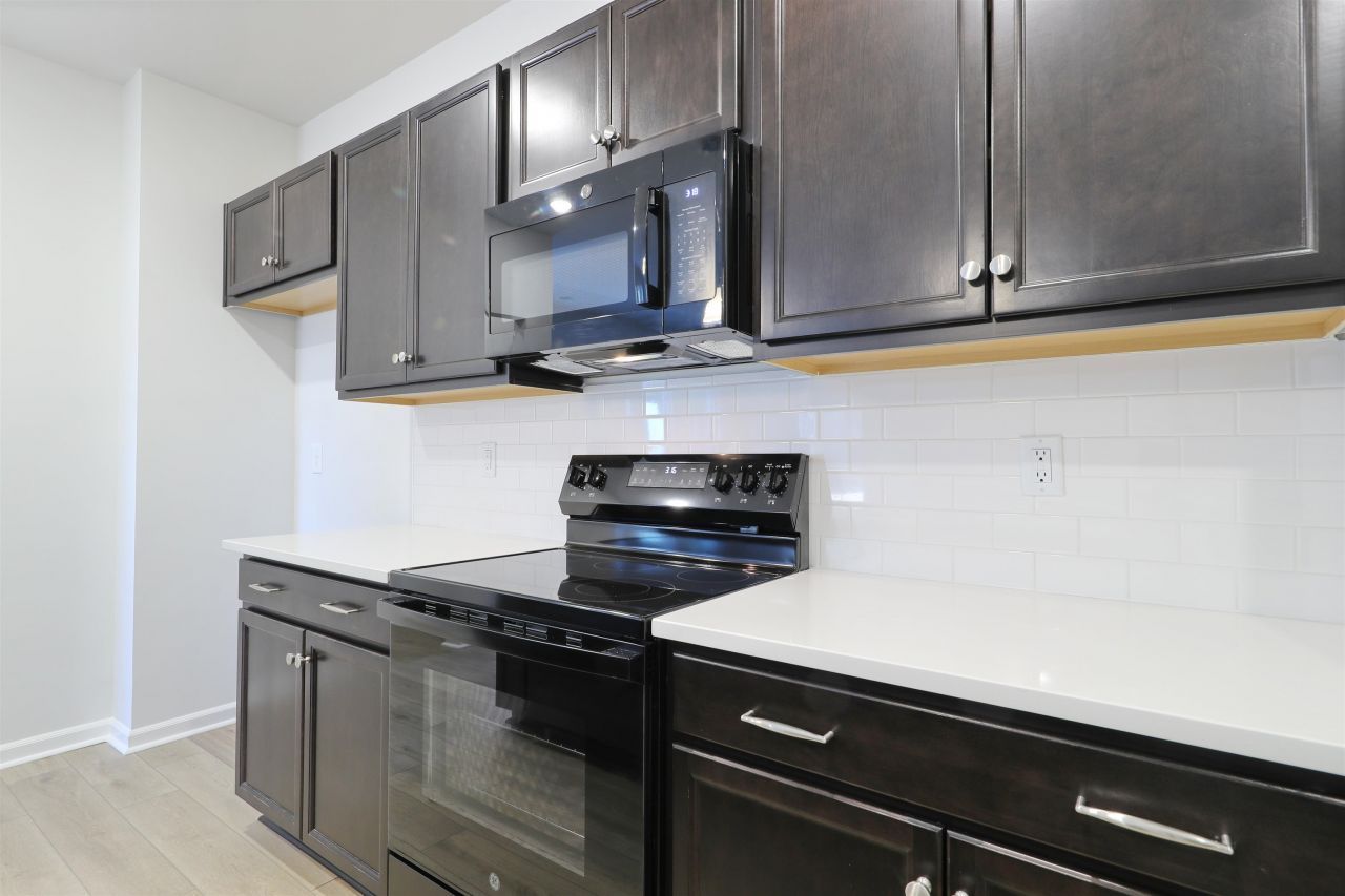 3424 Logan St. Photo 4