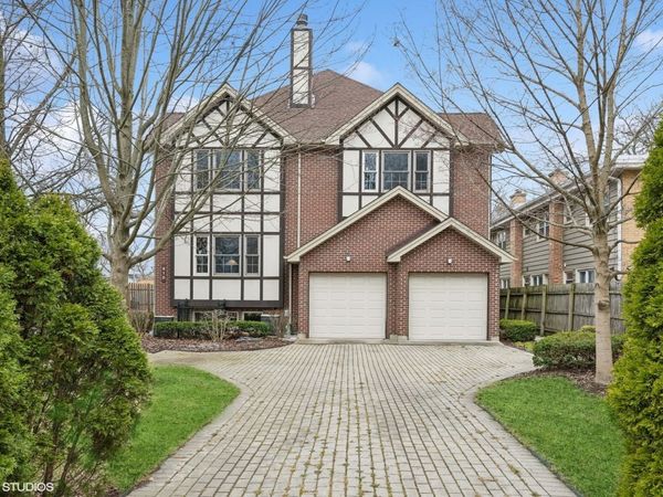 410 Green Bay Road, Glencoe, IL 60022