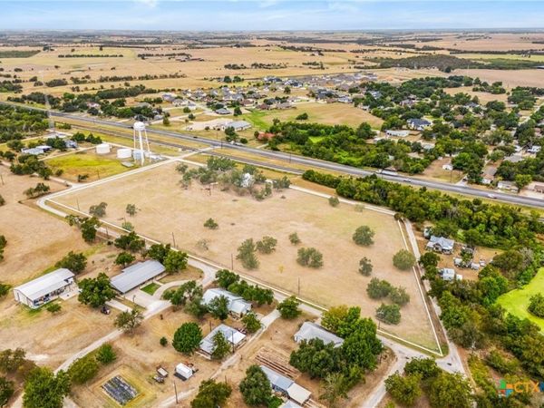 105 Davis Drive, Thorndale, TX 76577