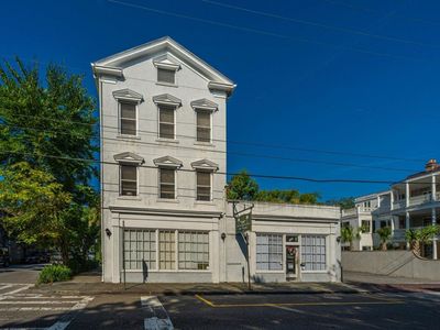 90 Bull Street, Charleston, SC 29401