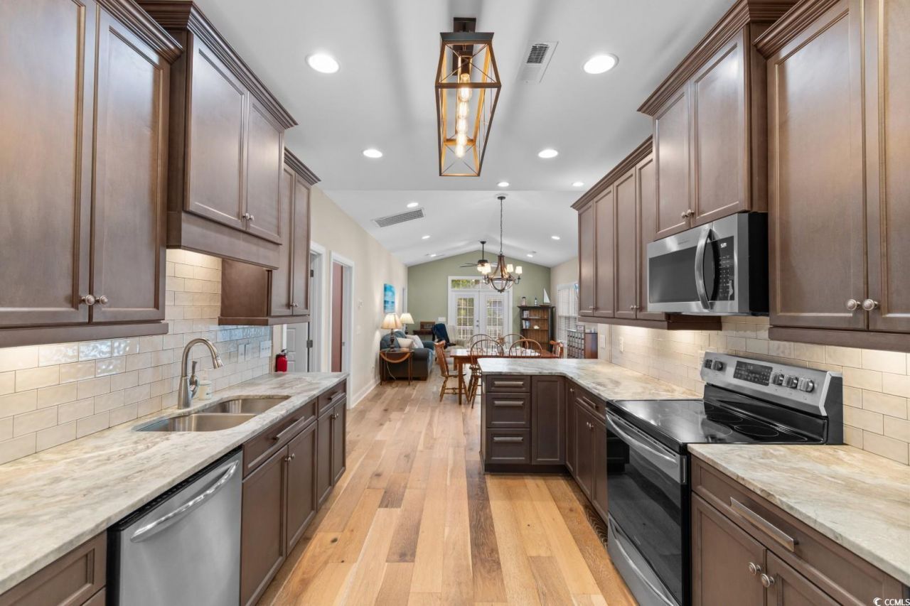 1809 24th Ave. N Photo 8