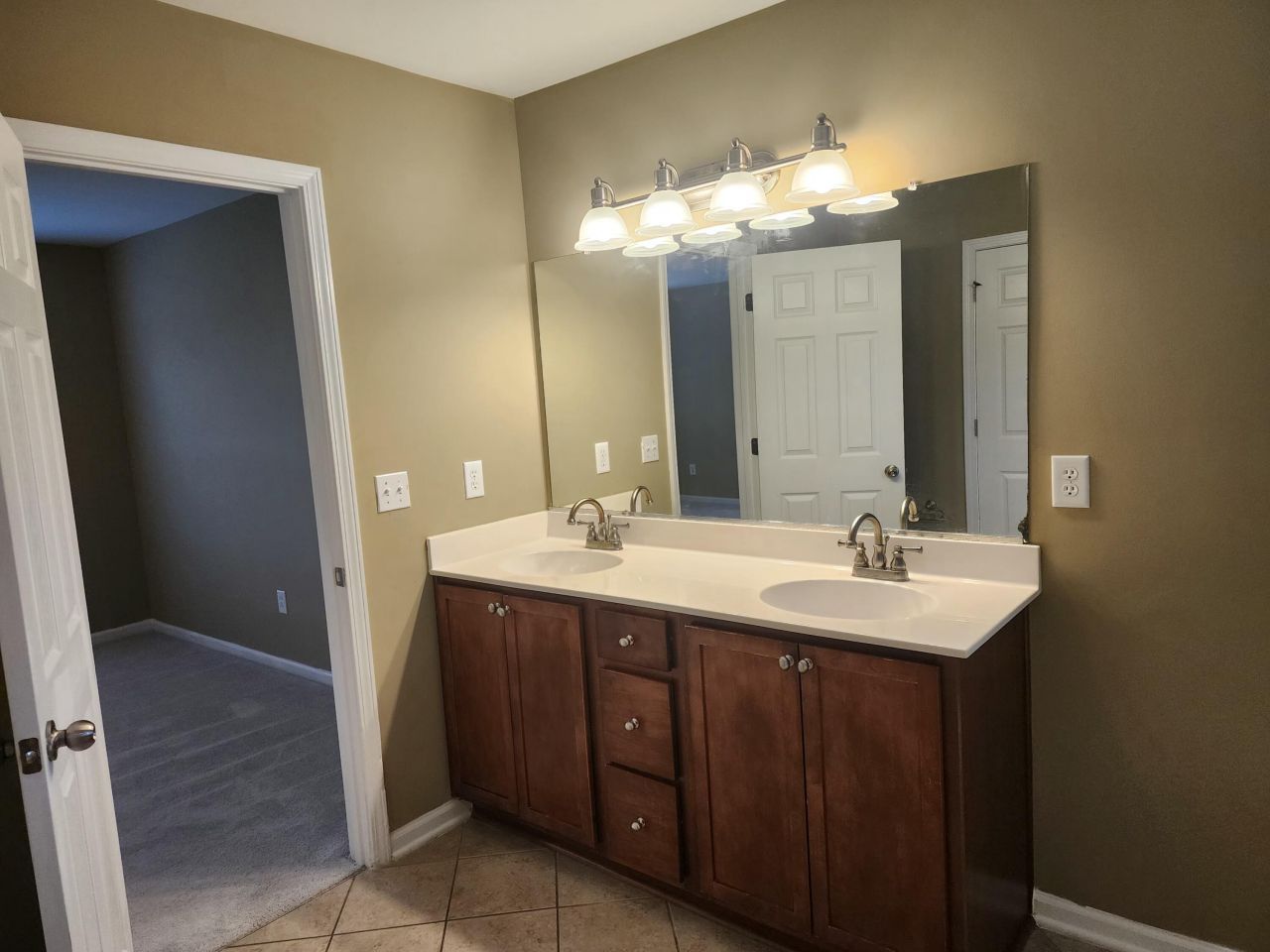 2607 Spivey Court Photo 12