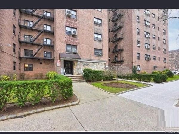 138-25 31 Drive, Unit 6L, Flushing, NY 11354