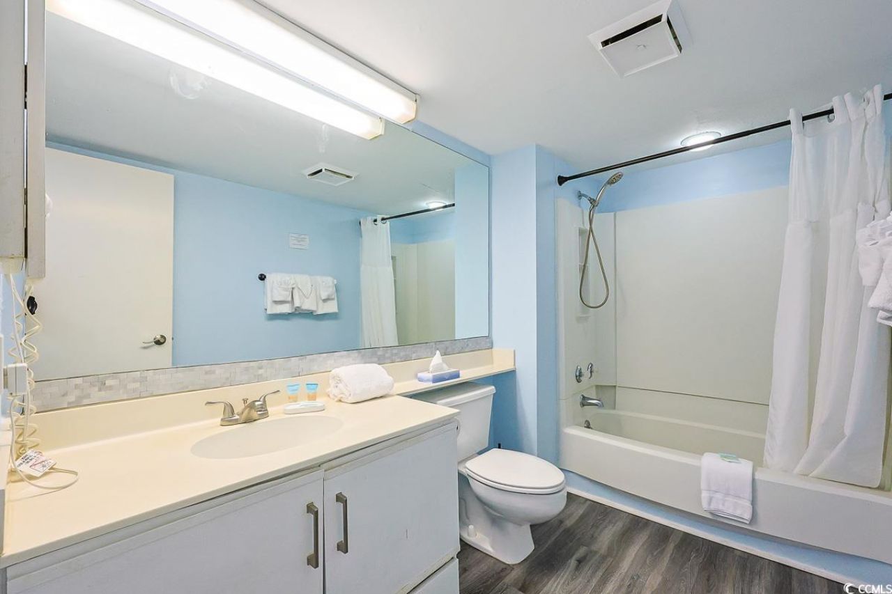 9550 Shore Dr. Photo 12