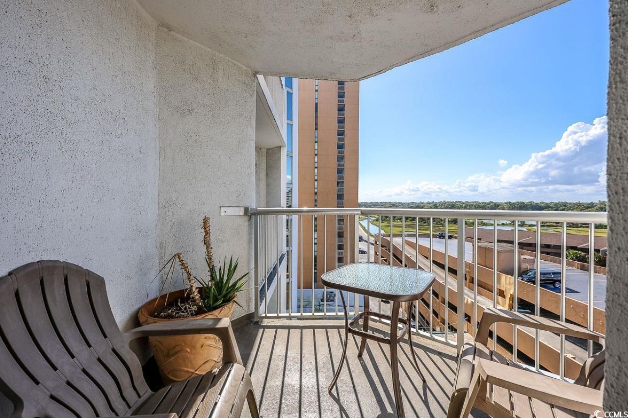 9550 Shore Dr. Photo 13