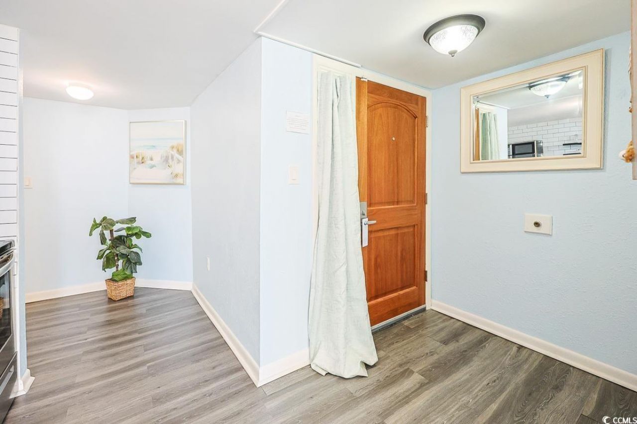 9550 Shore Dr. Photo 9