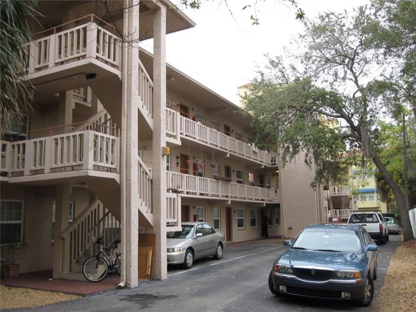 121 3RD AVENUE N, Unit 206, ST PETERSBURG, FL 33701