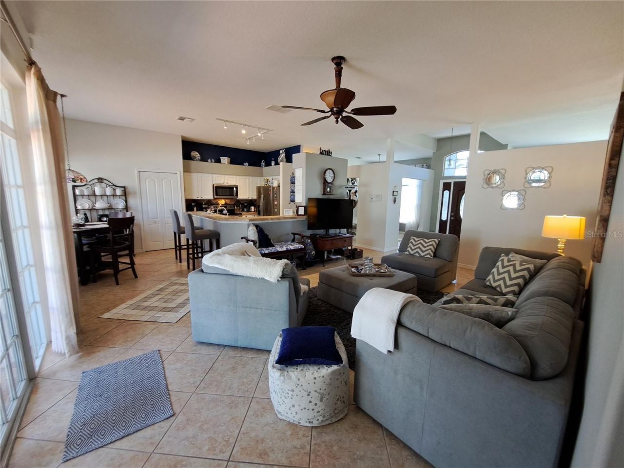 2863 Middleton Circle, Kissimmee, FL 34743 Photo