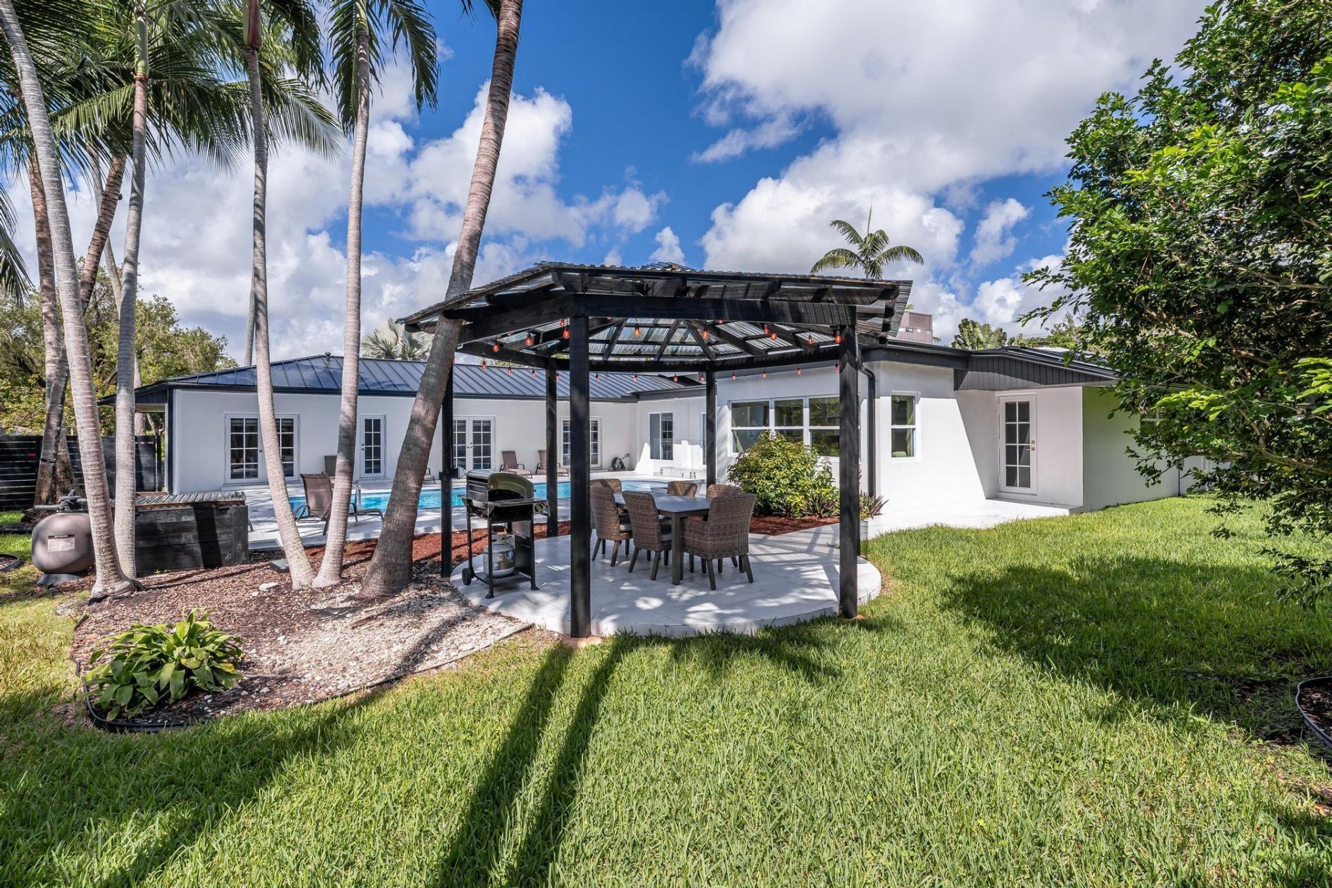 15201 SW 74th Place, Palmetto Bay, FL 33157 Photo