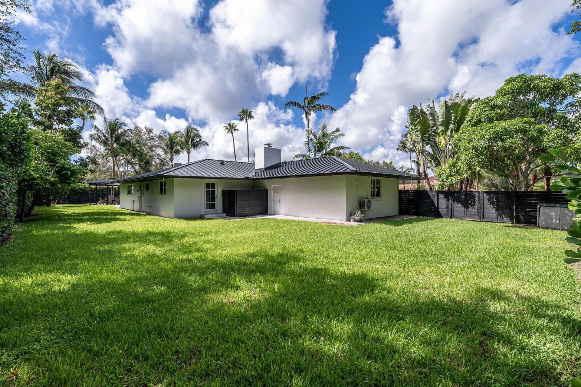 15201 SW 74th Place, Palmetto Bay, FL 33157 Photo