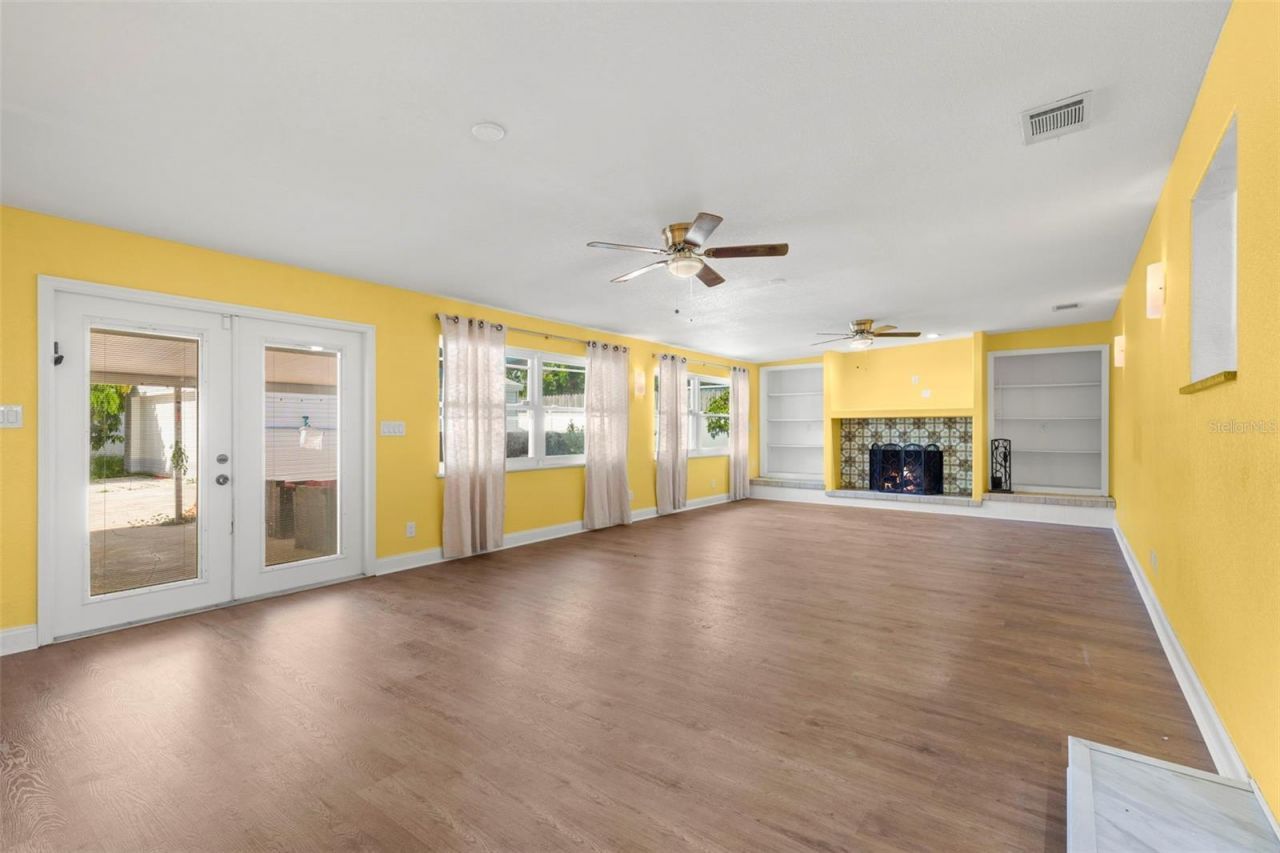 1654 50th Avenue N, Saint Petersburg, FL 33714 Photo