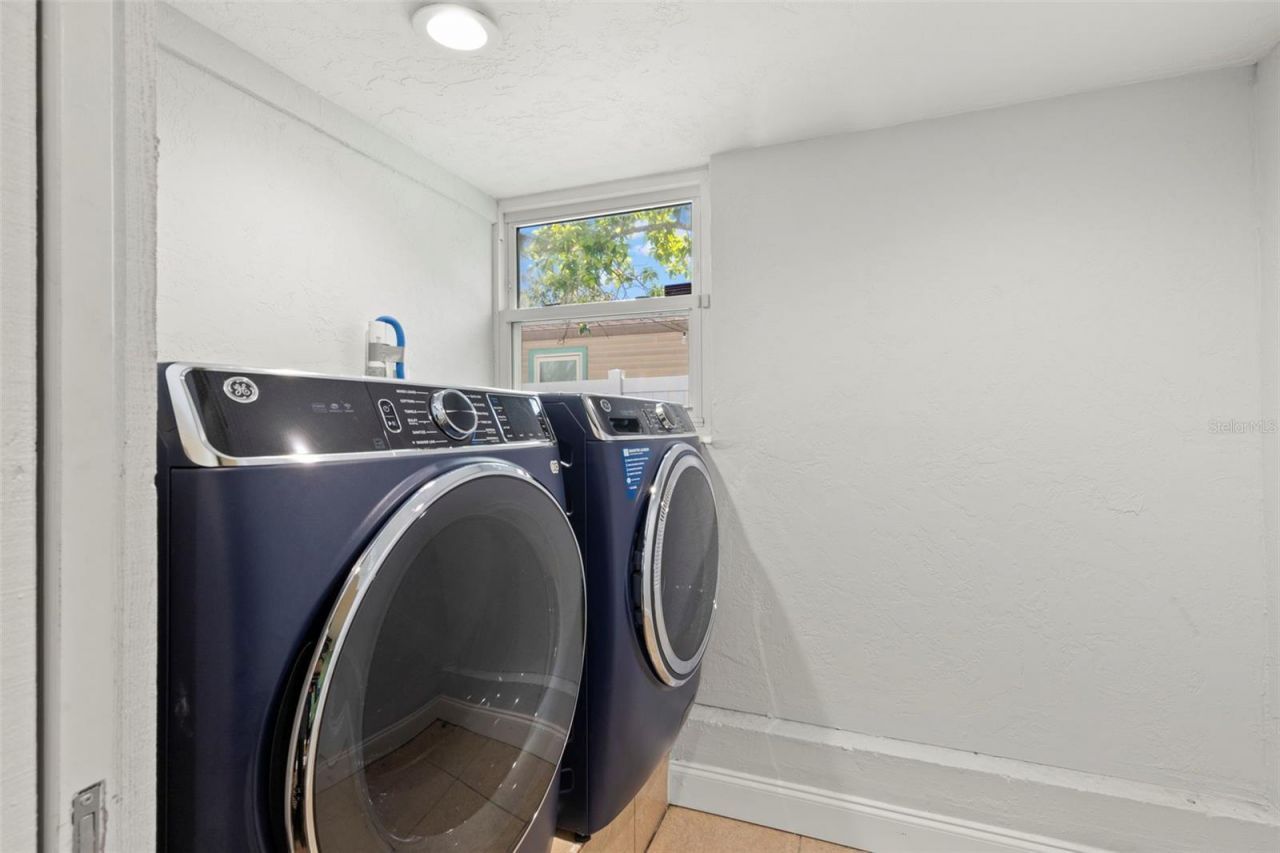 1654 50th Avenue N, Saint Petersburg, FL 33714 Photo