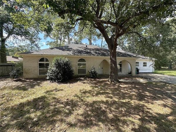 106 HEMLOCK Court, Slidell, LA 70458