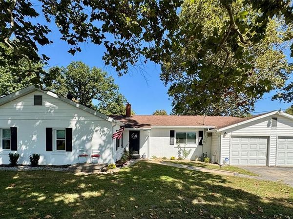 5667 Humbert Road, Godfrey, IL 62035