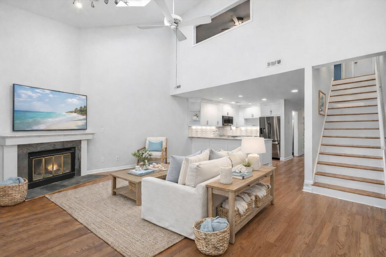 198 River Breeze Drive Photo 1