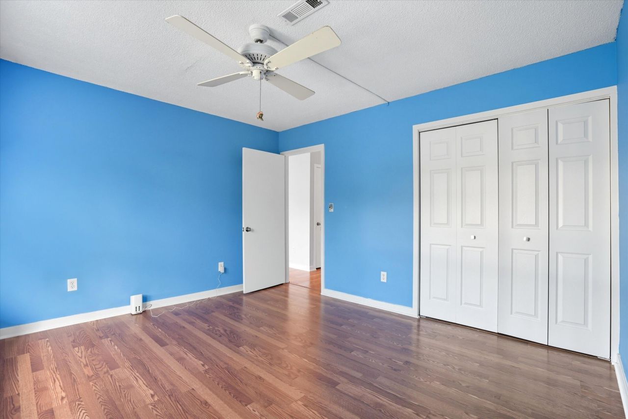 198 River Breeze Drive Photo 16