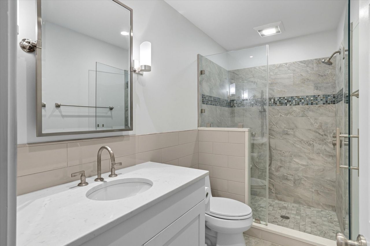 198 River Breeze Drive Photo 22