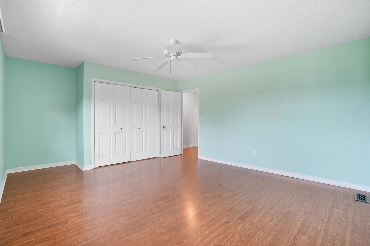 198 River Breeze Drive Photo 24