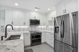 198 River Breeze Drive photo 4