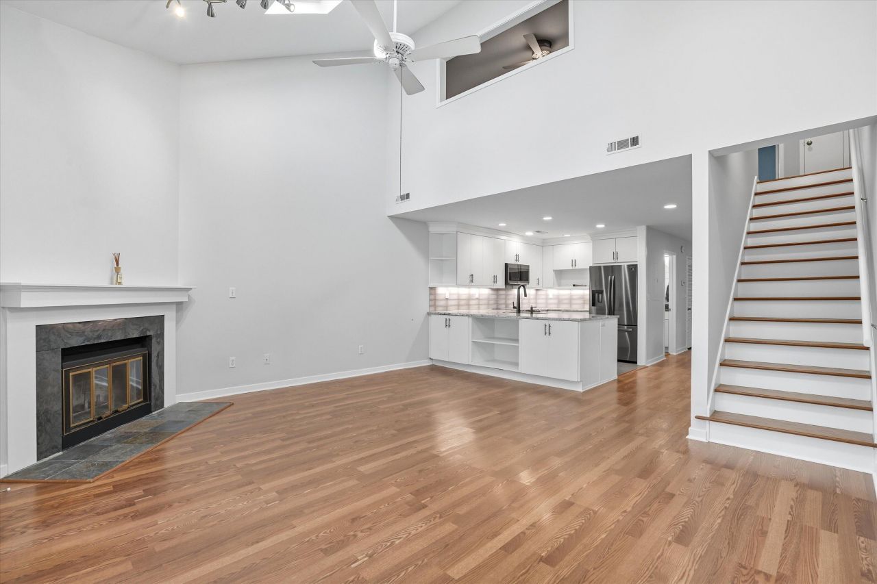 198 River Breeze Drive Photo 7