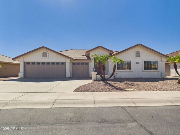 2222 S YELLOW WOOD Drive, Mesa, AZ 85209