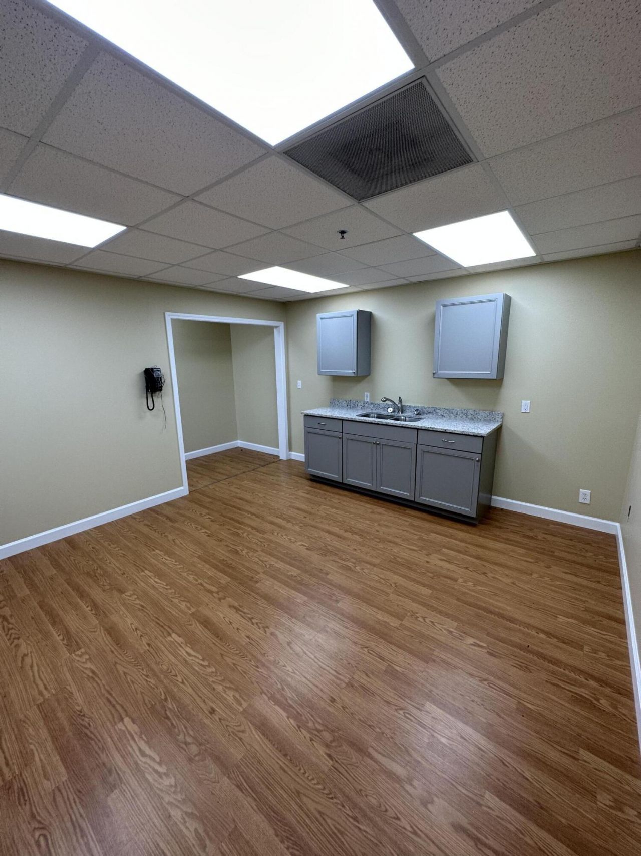 10125 Farrow Road Photo 4