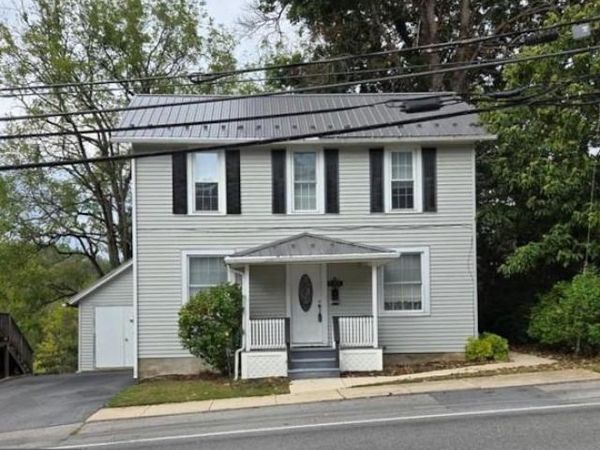 645 W WATER STREET, BELLEFONTE, PA 16823