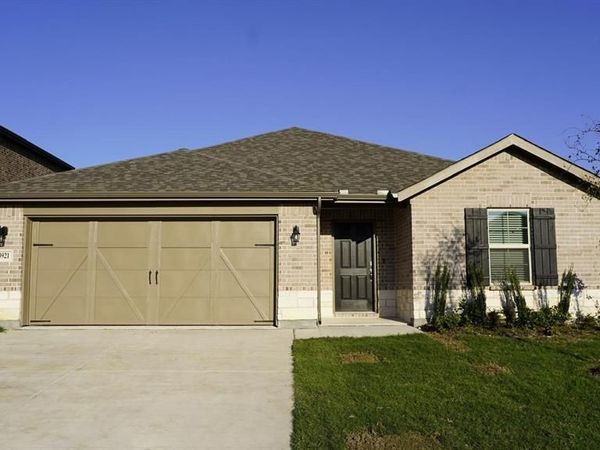 3921 River Rock Avenue, Celina, TX 75009