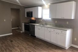 122 Rockdale St. photo 4