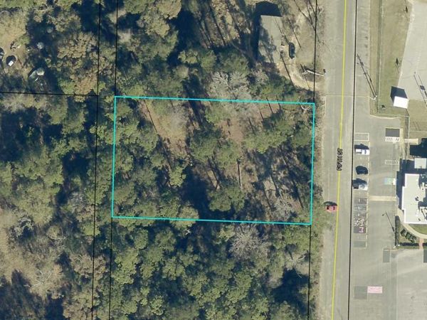 8102 5Th Street, Laurel Hill, FL 32567