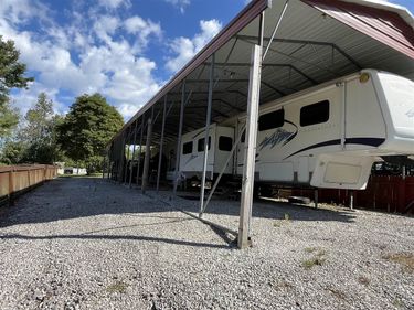 465 Silverside Drive , Scottsville, KY 42164