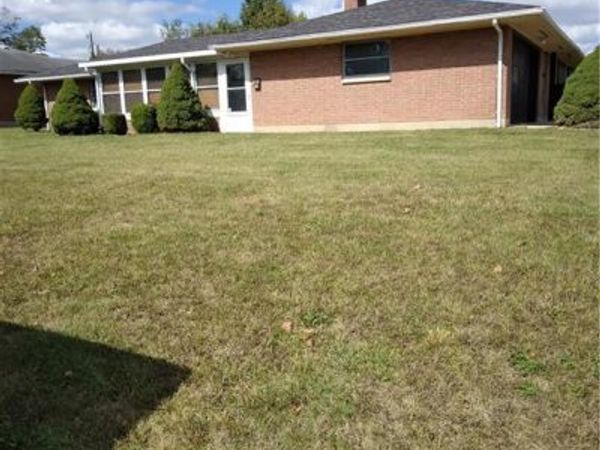 512 N Sherry Drive, Dayton, OH 45426