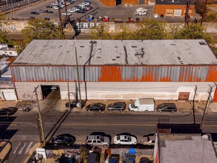 147 61 W Glenwood Avenue, Philadelphia, PA 19140 Main Photo