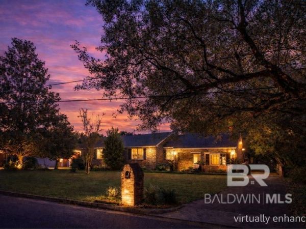 6421 Angela Court, Mobile, AL 36695