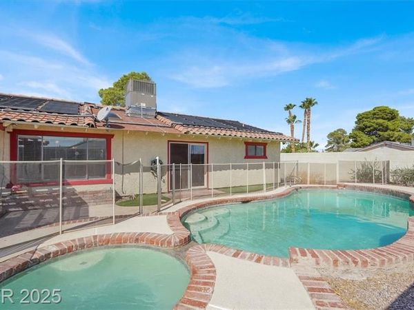 4596 Eureka Street, Las Vegas, NV 89103