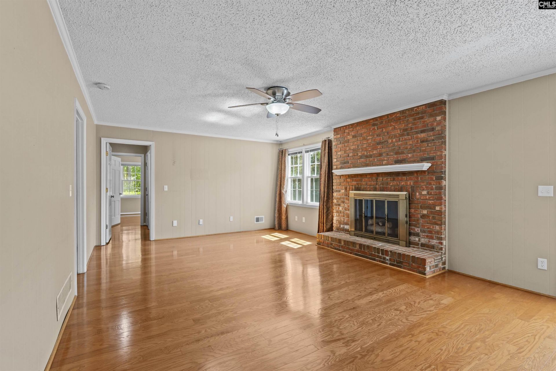 816 Kinlock Court Photo 11
