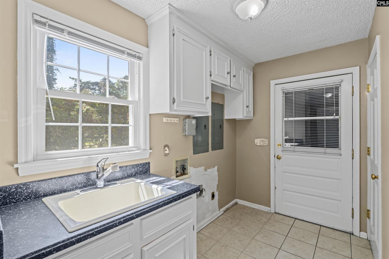 816 Kinlock Court Photo 13