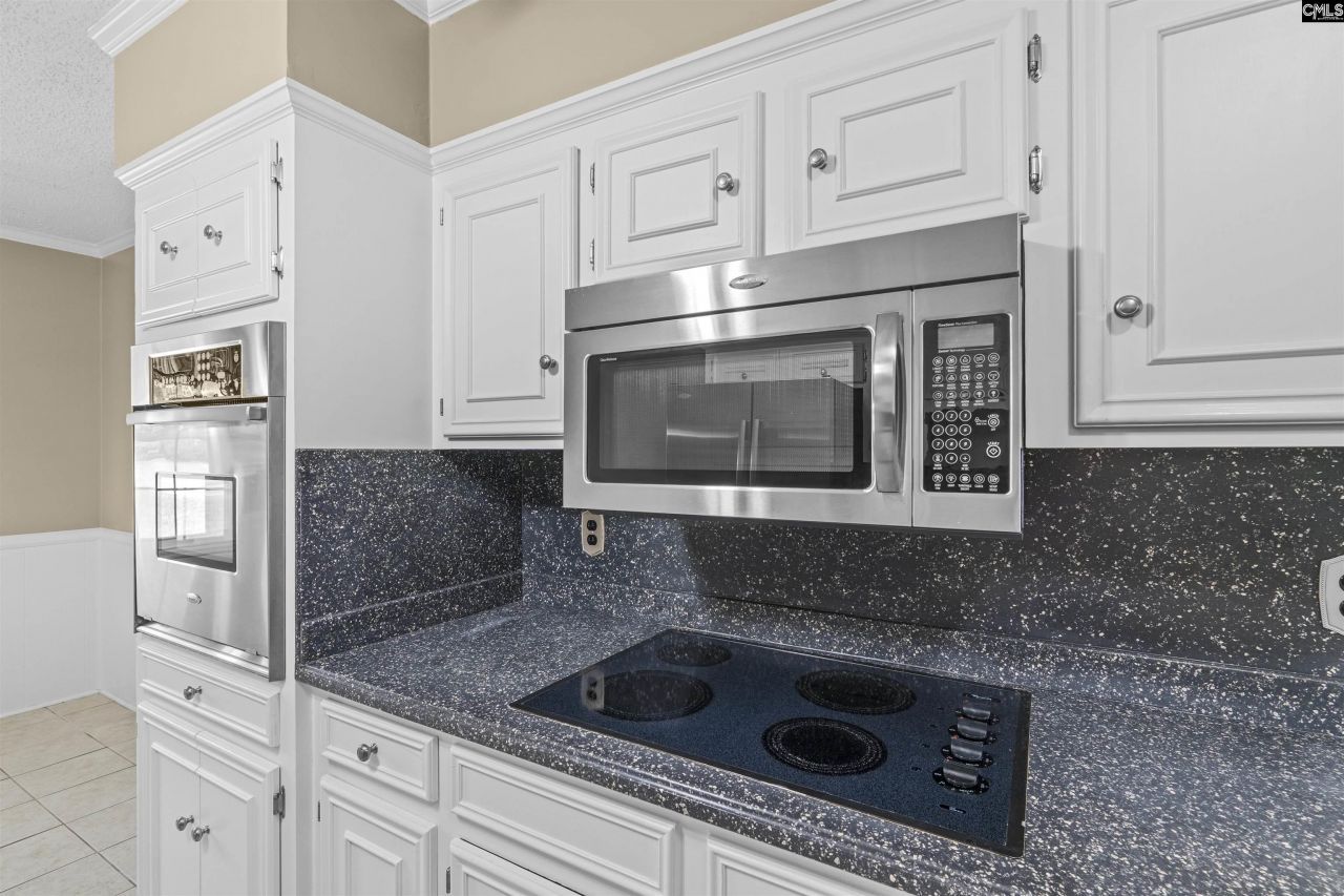 816 Kinlock Court Photo 16