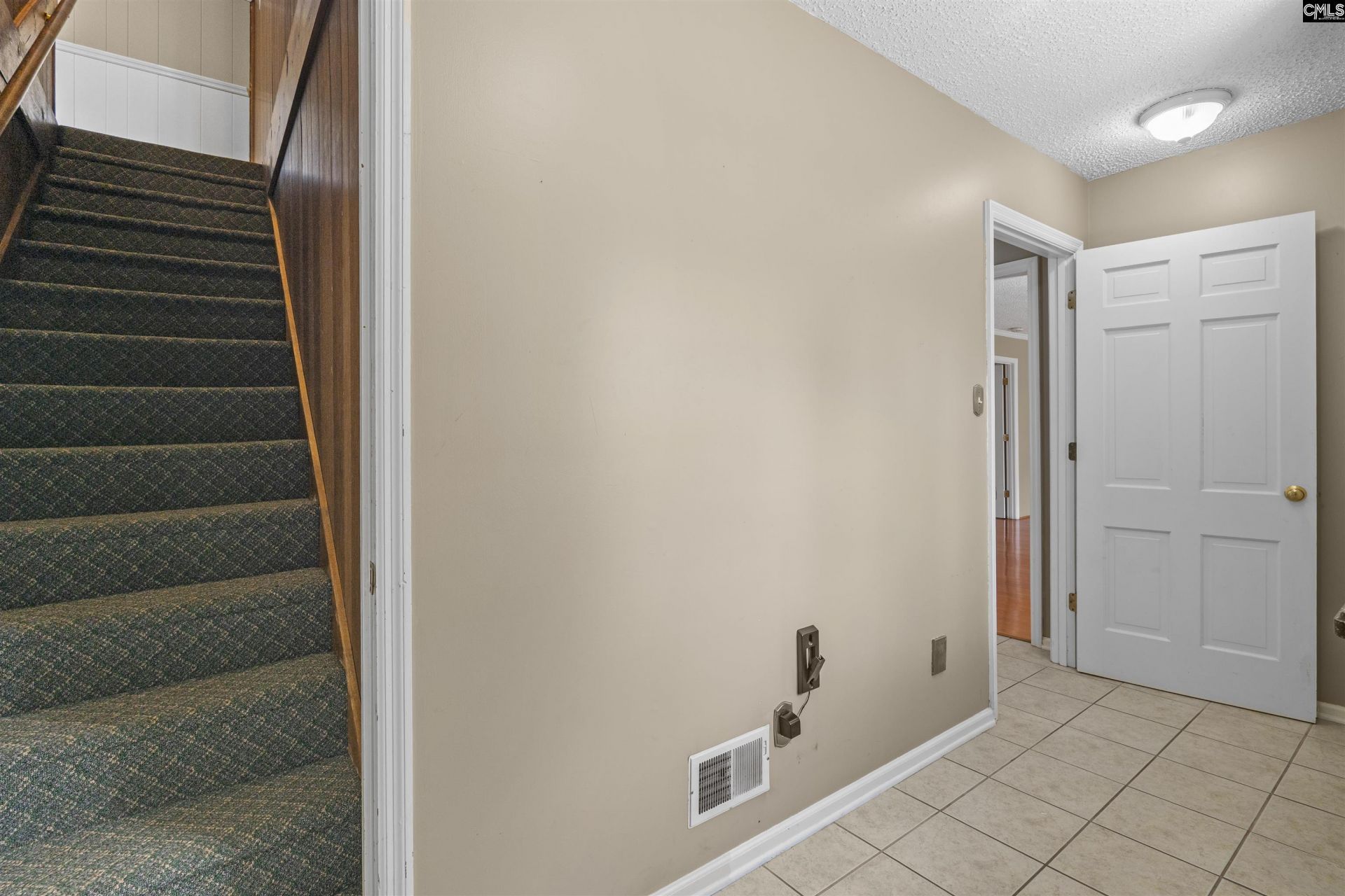 816 Kinlock Court Photo 25