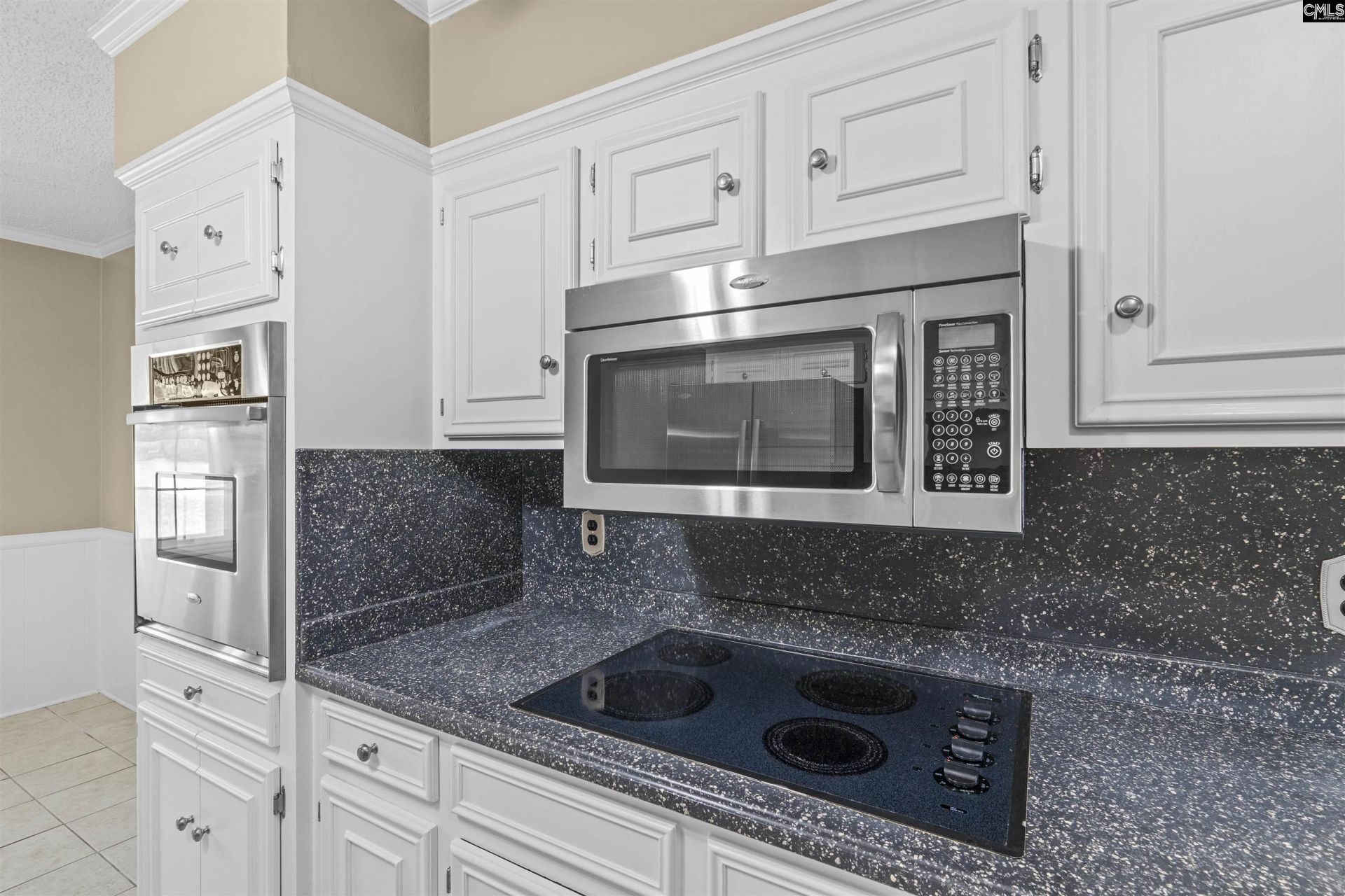 816 Kinlock Court Photo 9