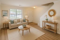 6240 Lucille Drive photo 4