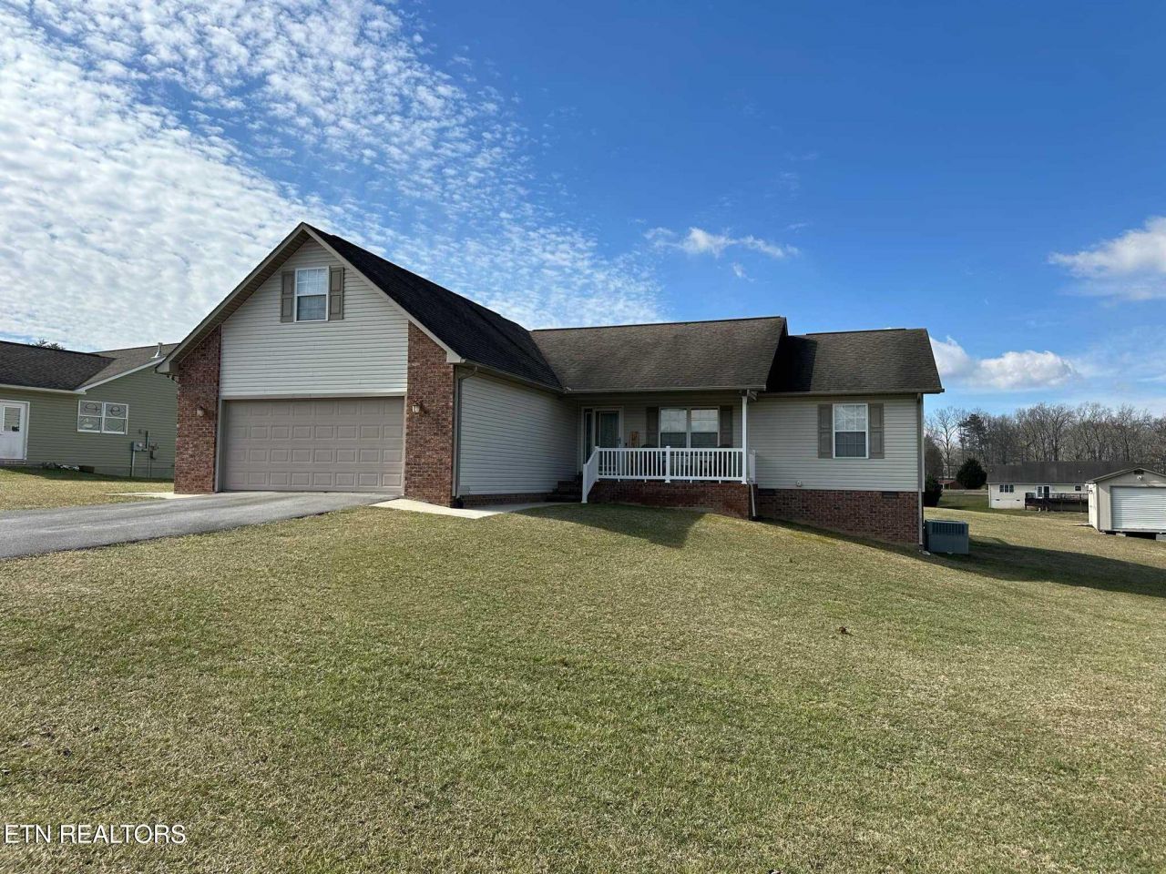 82 Summerwind Court, Crossville, TN 38571 Main Photo