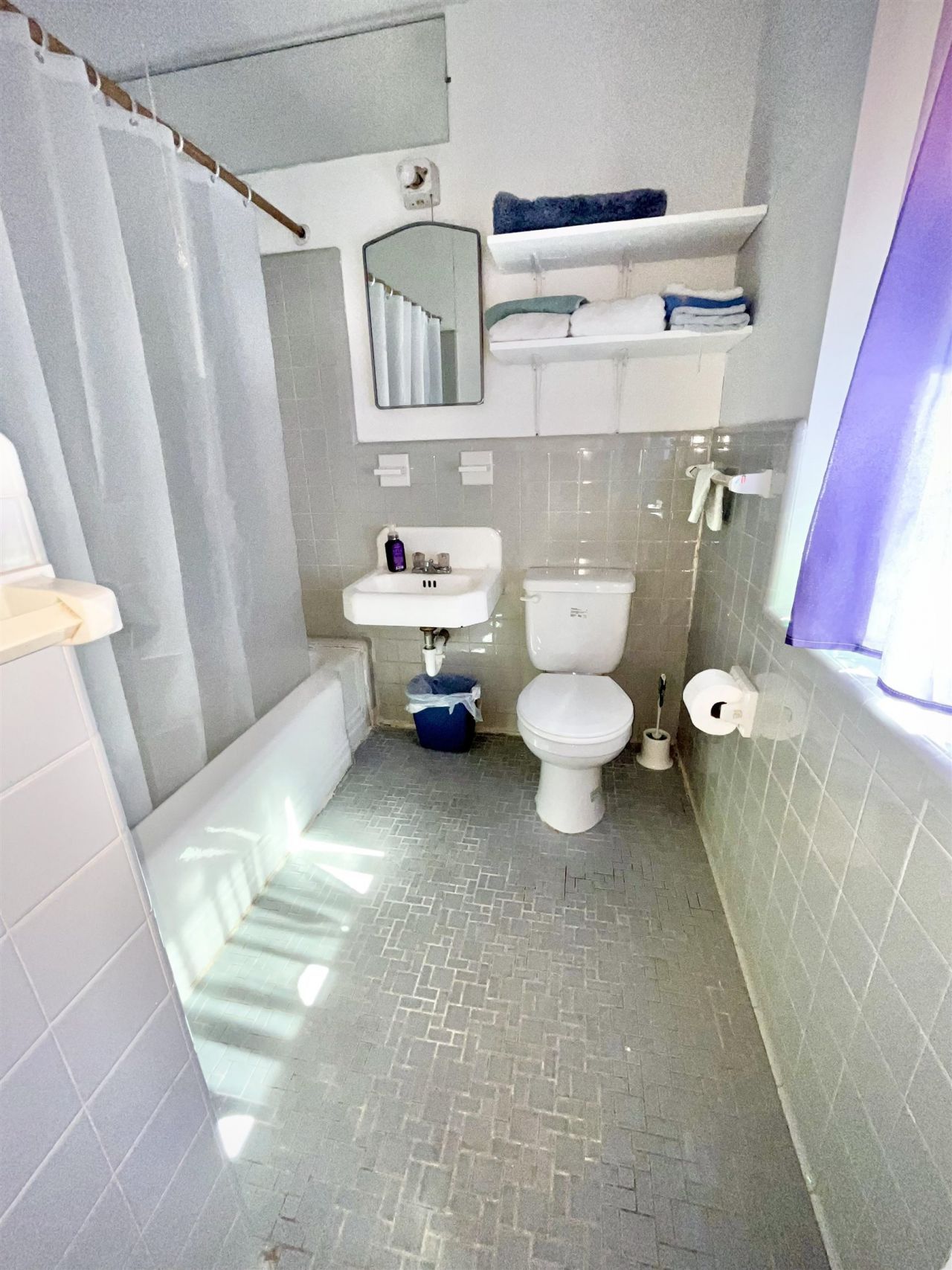 2213 Mendoza, Tallahassee, FL 32304 Photo