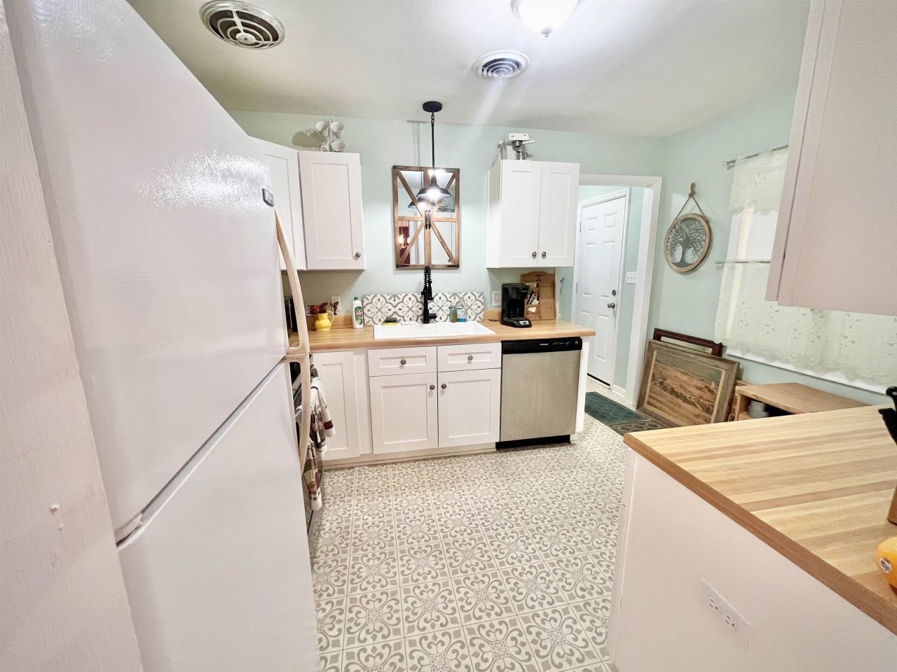 2213 Mendoza, Tallahassee, FL 32304 Photo