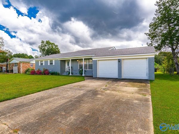 1109 Betty Street SW, Decatur, AL 35603