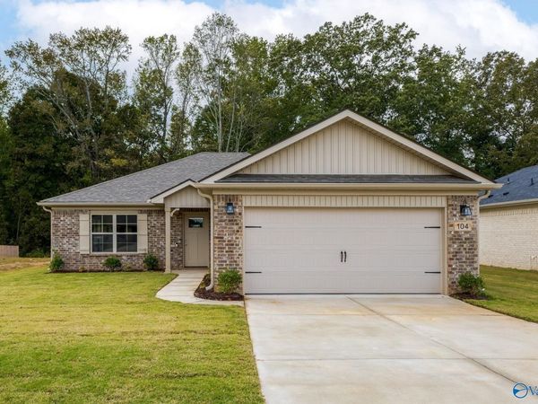 104 Gulf Hills Avenue, Toney, AL 35773