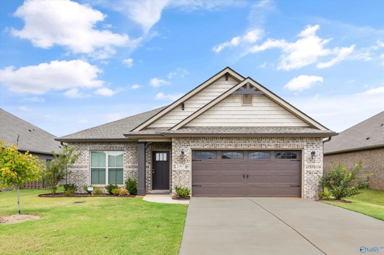 21917 Shearwater Drive, Athens, AL 35613 Main Photo